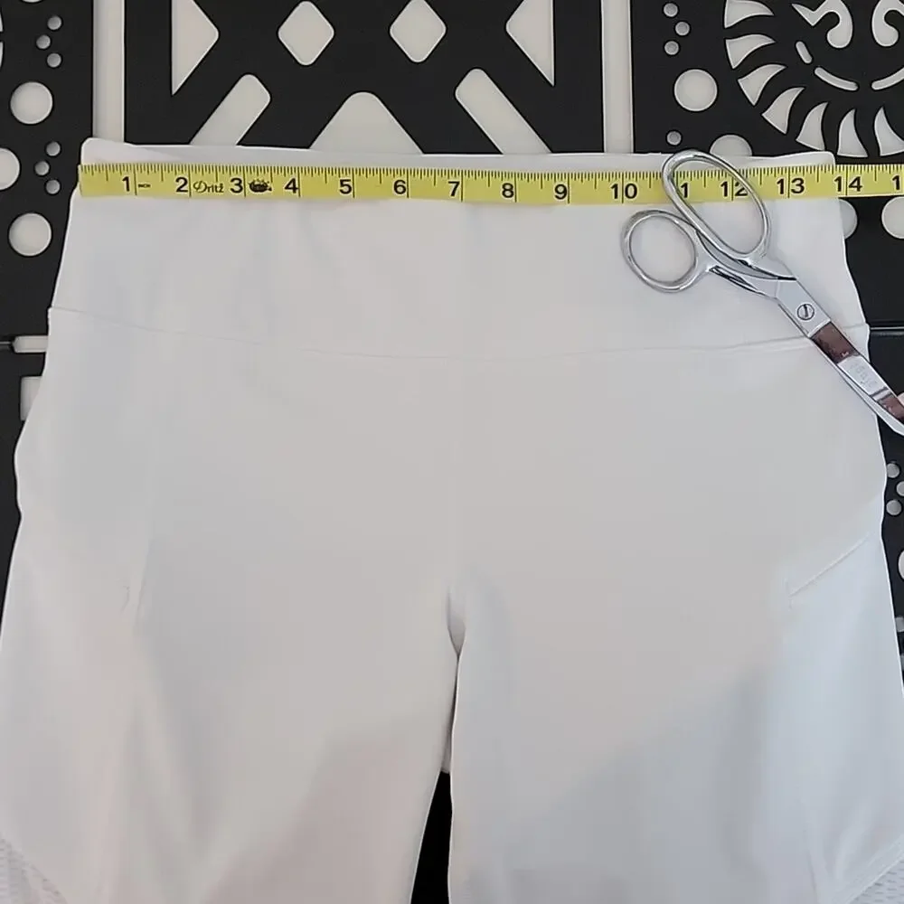 Athleta Mesh Contender Mid-Rise Capri Leggings‎ in White Medium